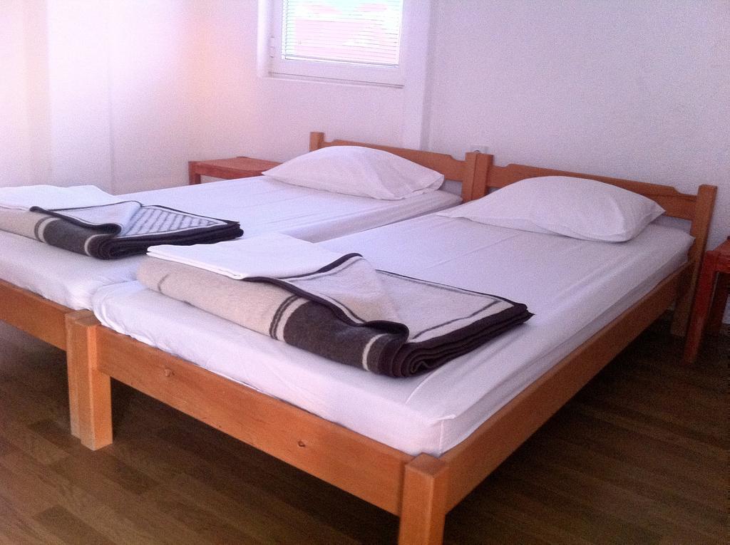 Guest House Lokoski Peštani Værelse billede